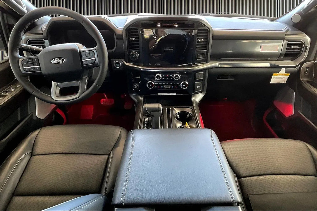 Vehicle Image 9