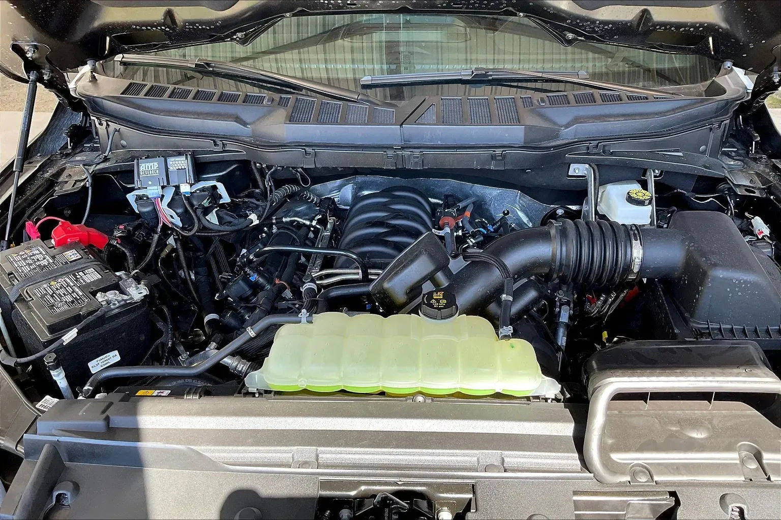 Vehicle Image 10
