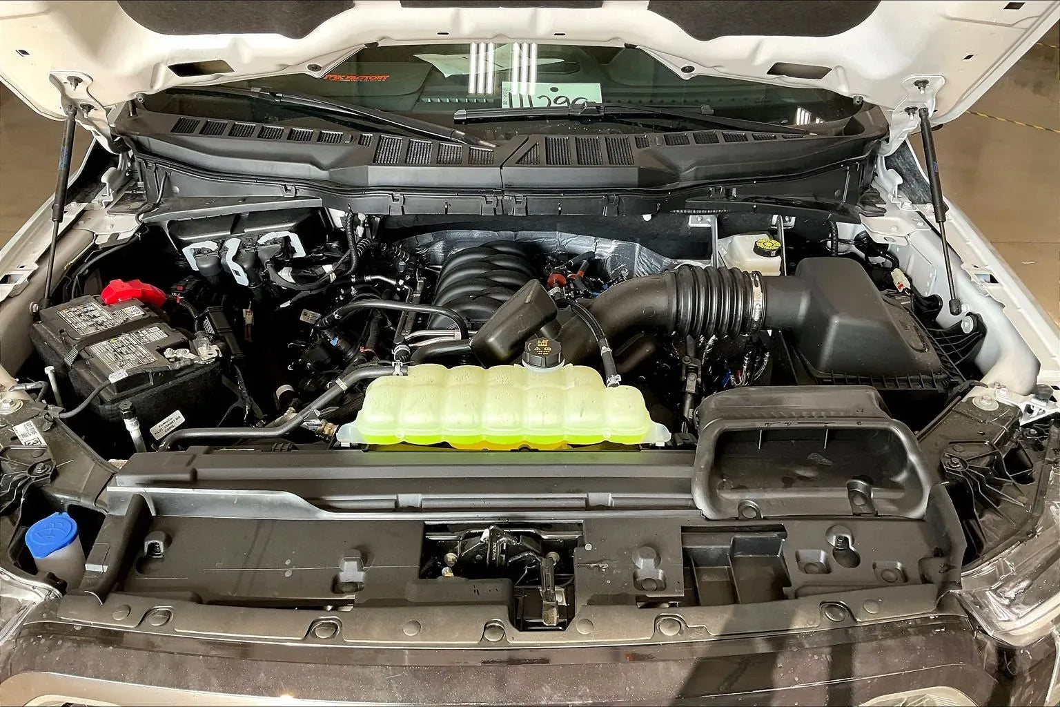 Vehicle Image 10
