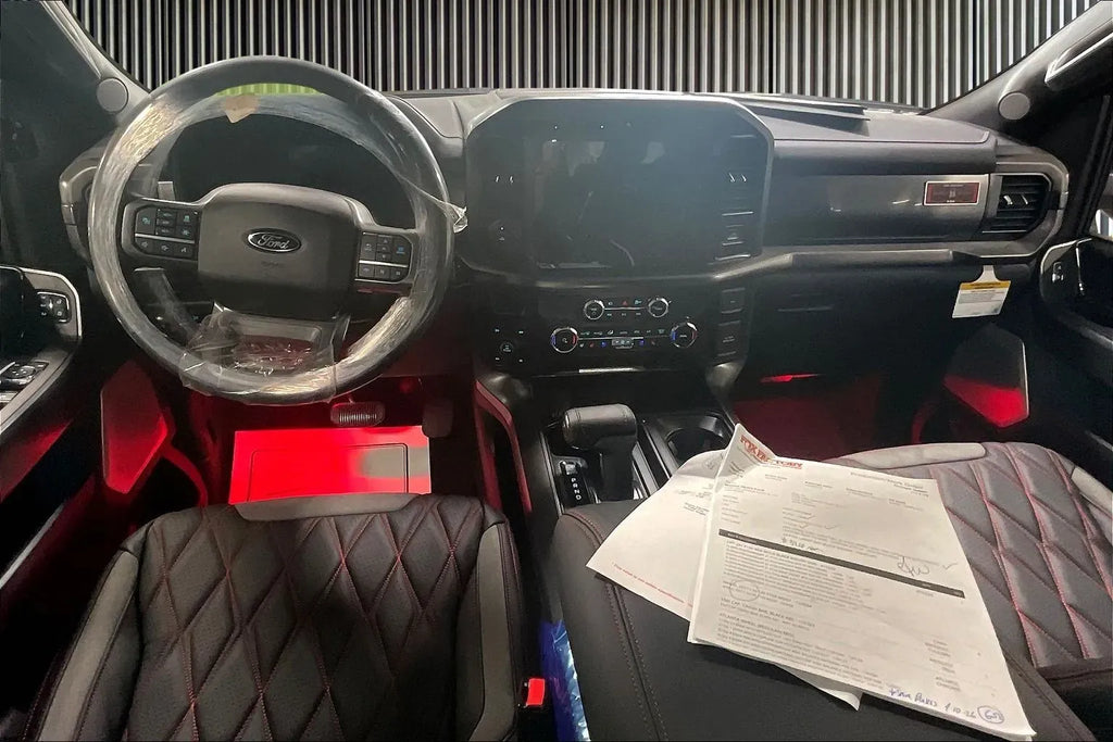 Vehicle Image 9
