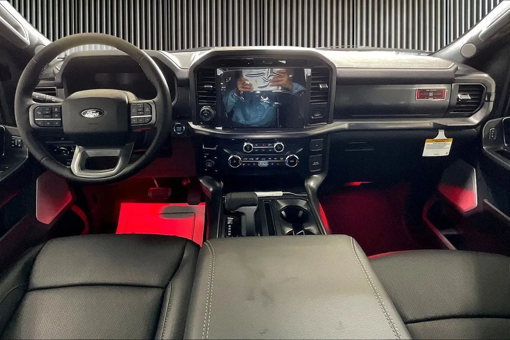Vehicle Image 9