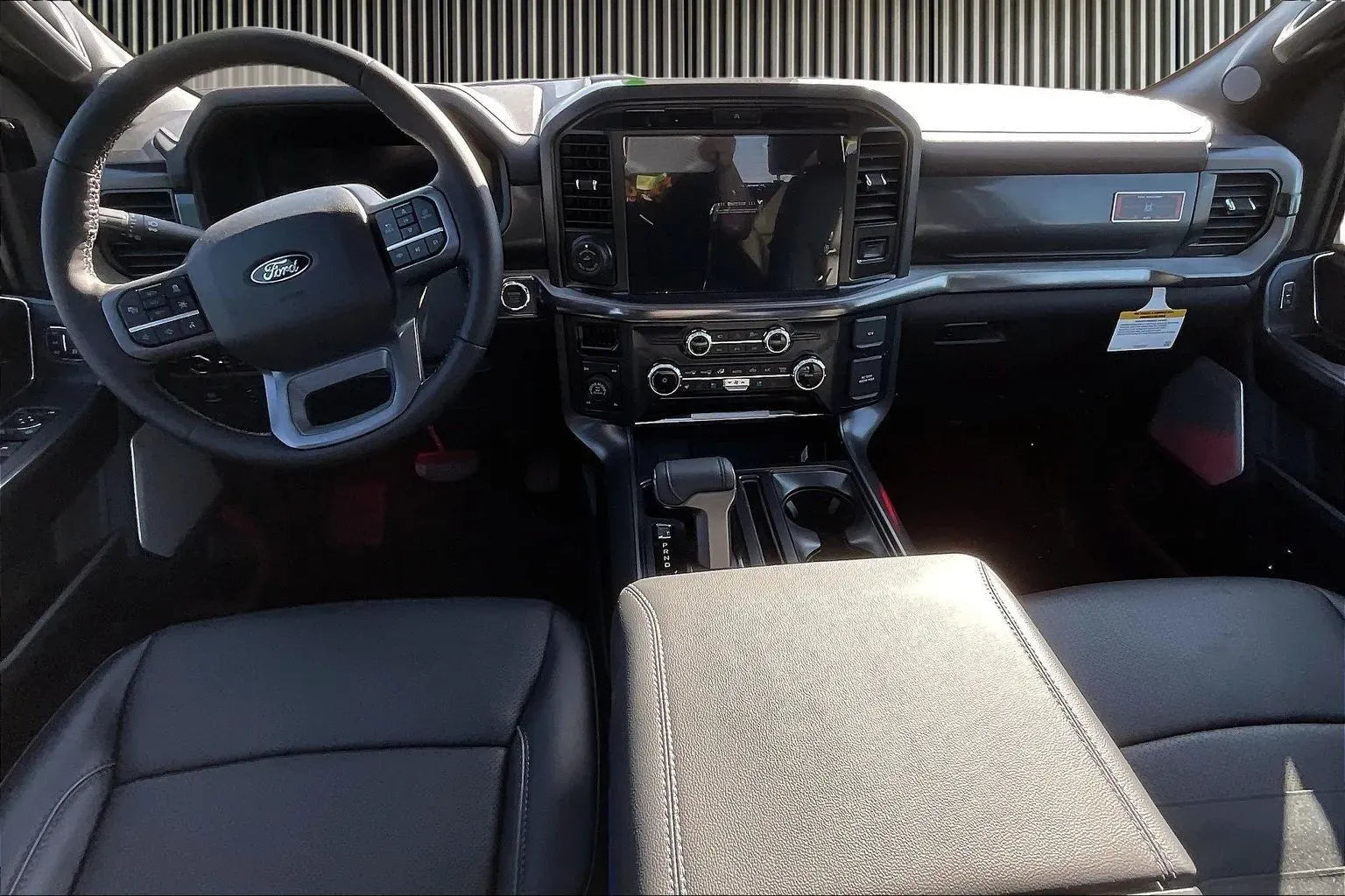 Vehicle Image 9