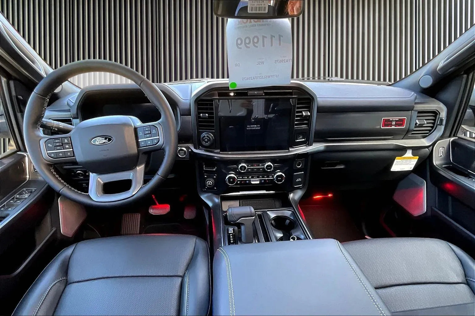 Vehicle Image 9