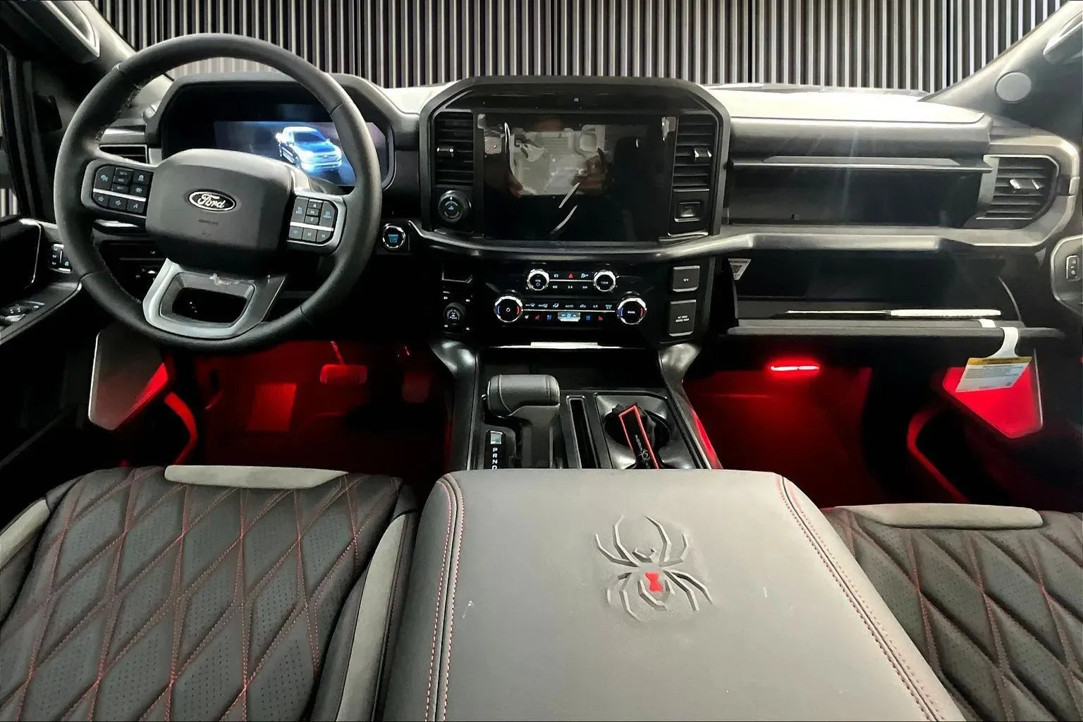 Vehicle Image 9