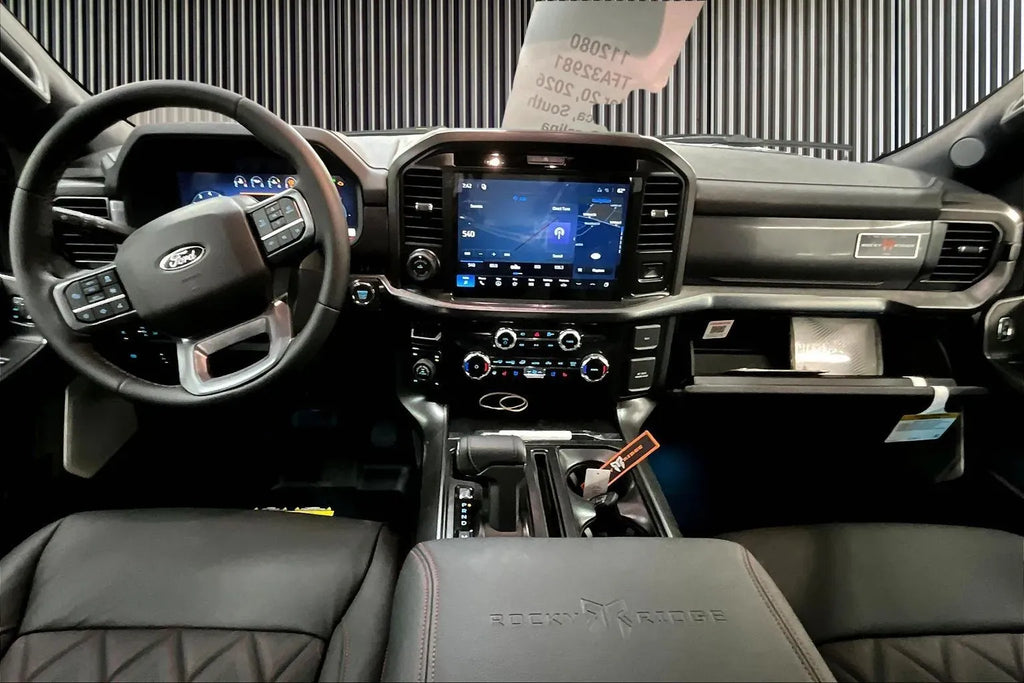 Vehicle Image 9