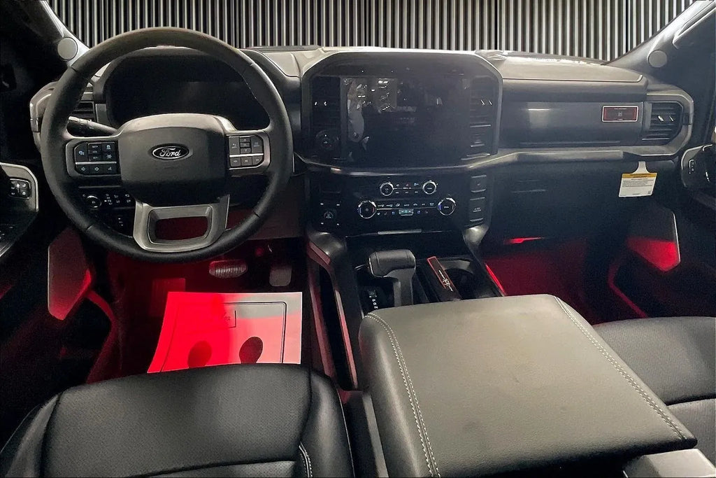 Vehicle Image 9