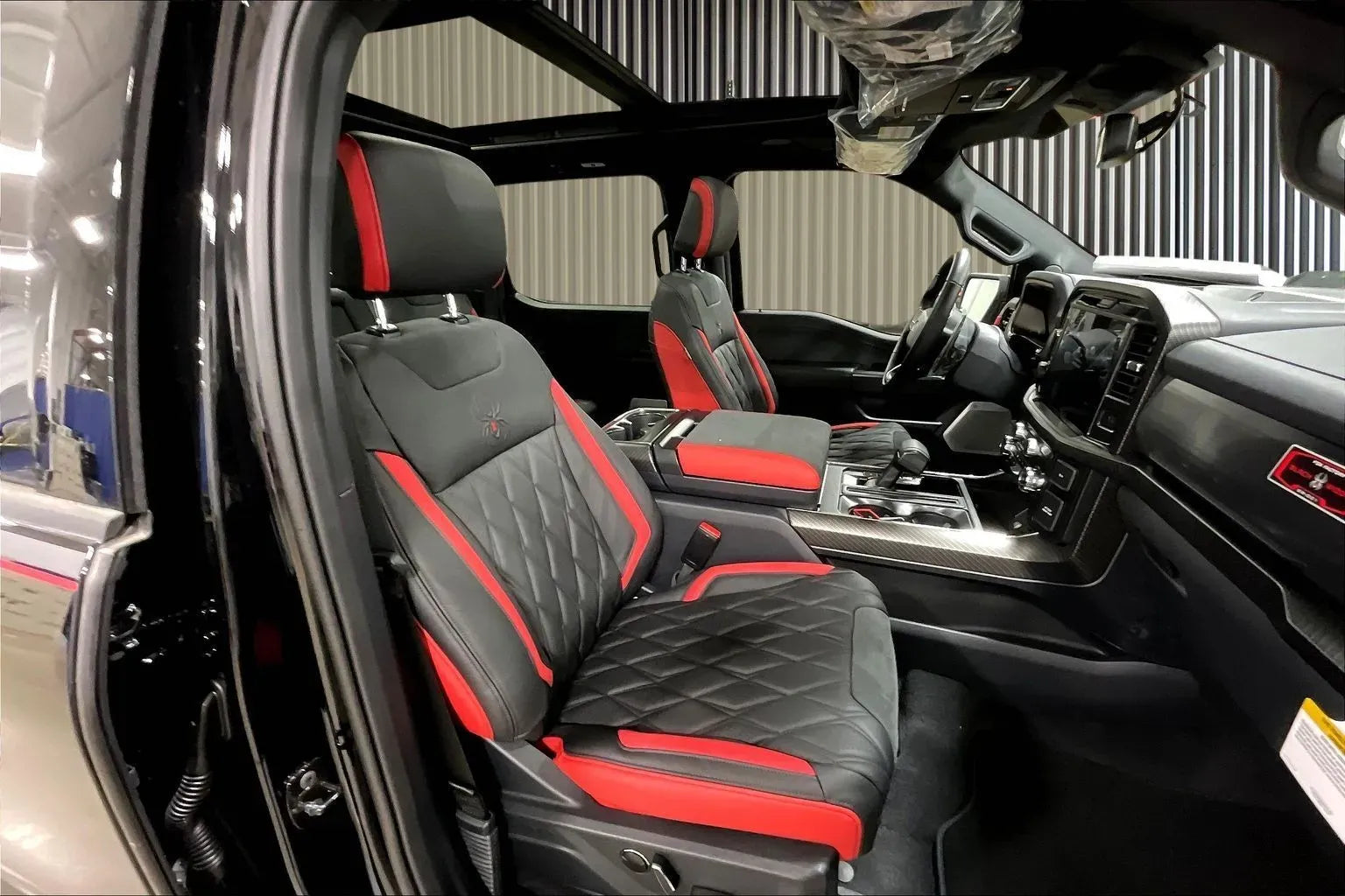 Vehicle Image 7