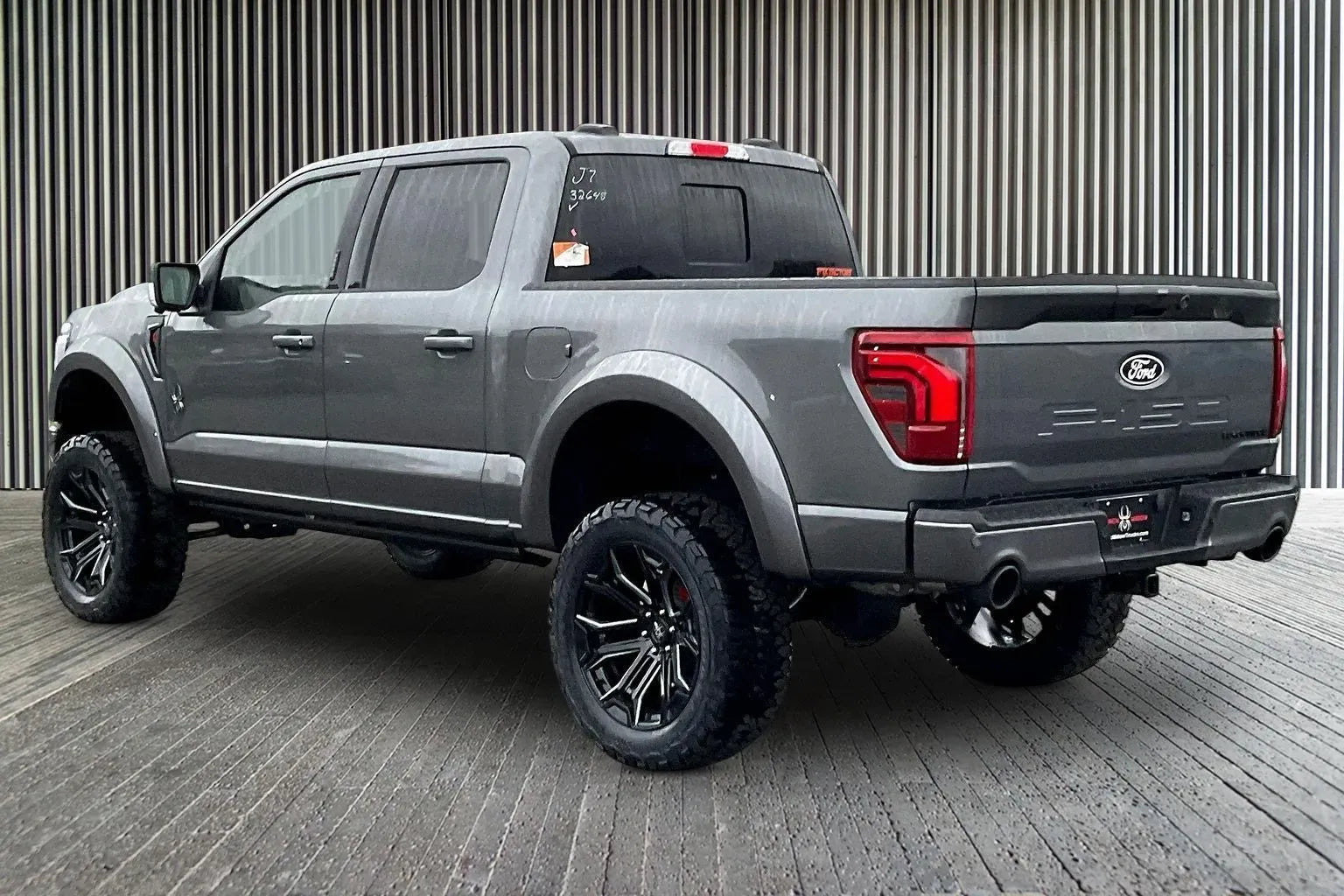 Vehicle Image 4