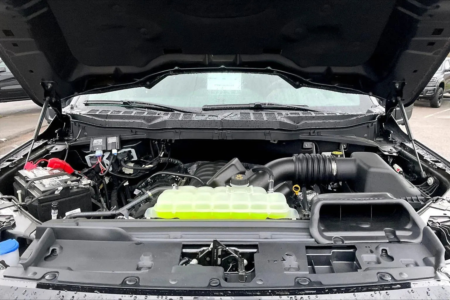 Vehicle Image 10