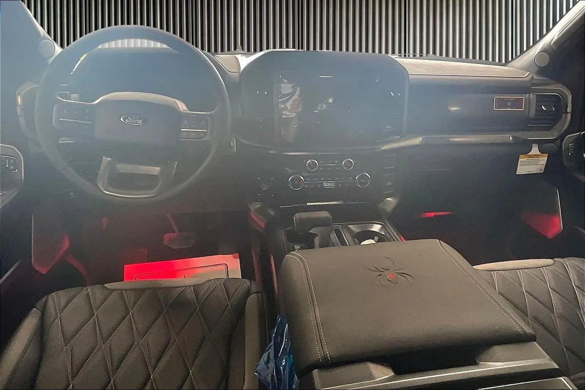 Vehicle Image 9