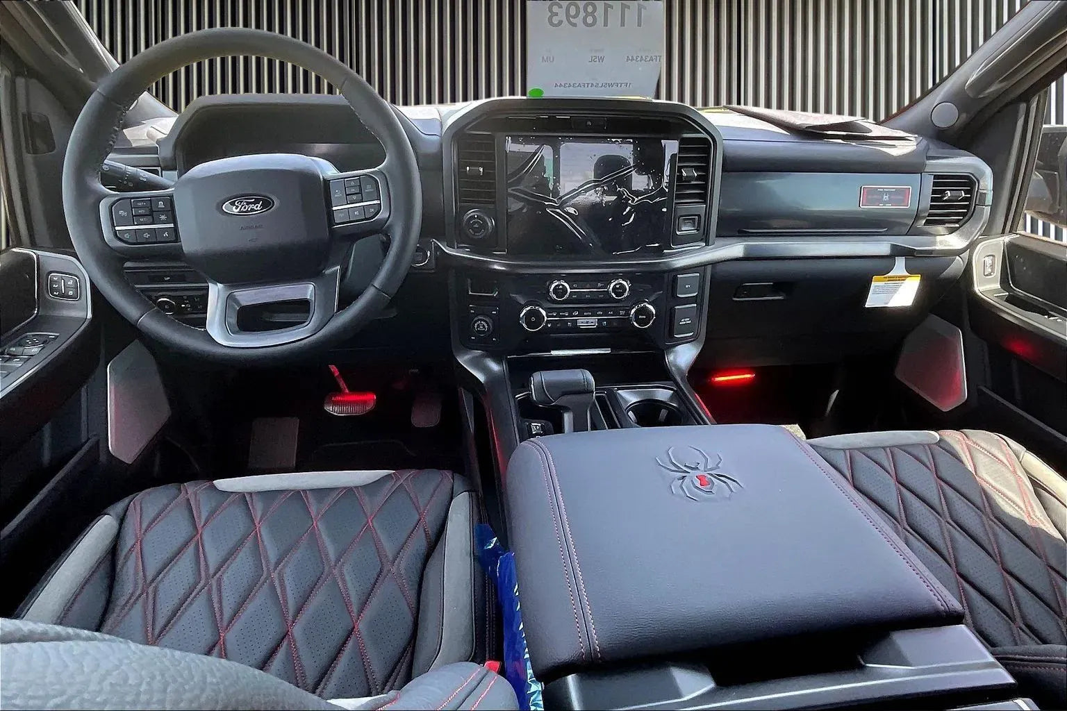 Vehicle Image 9