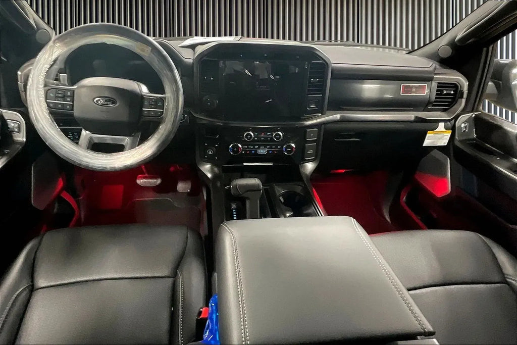 Vehicle Image 9