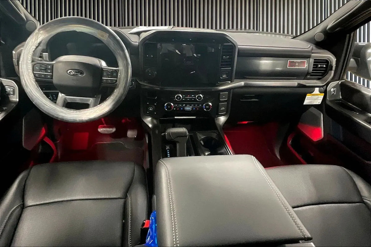 Vehicle Image 9
