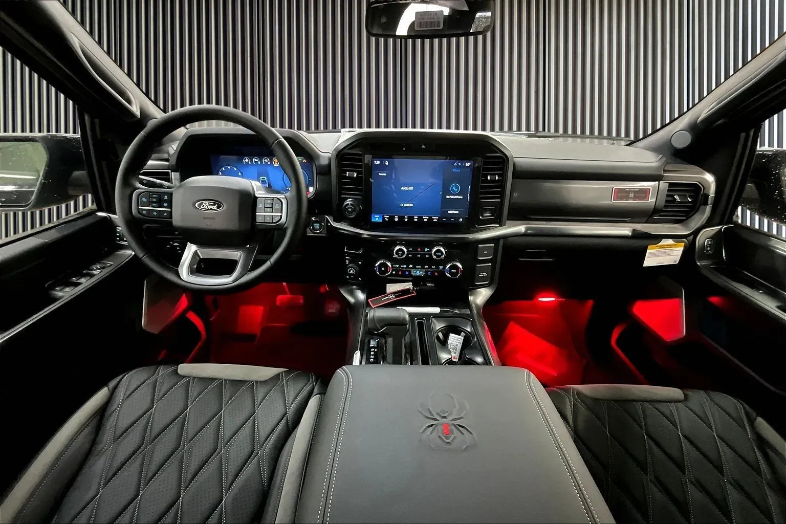 Vehicle Image 9
