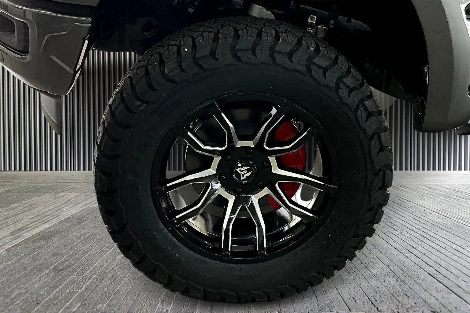 Vehicle Image 6