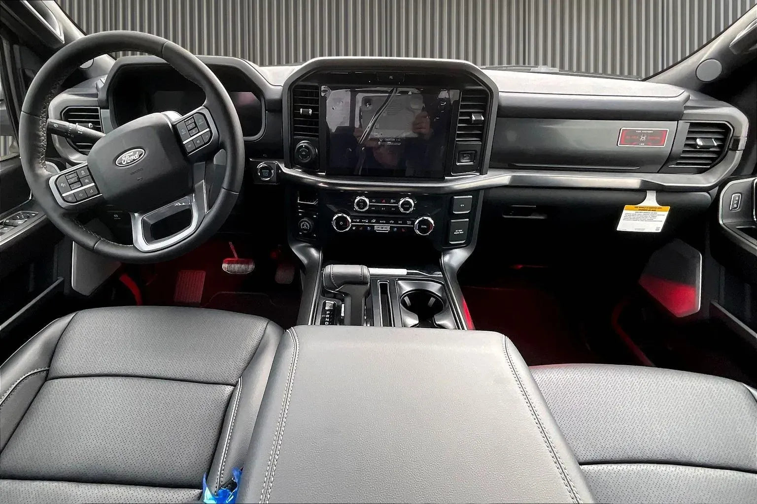 Vehicle Image 9