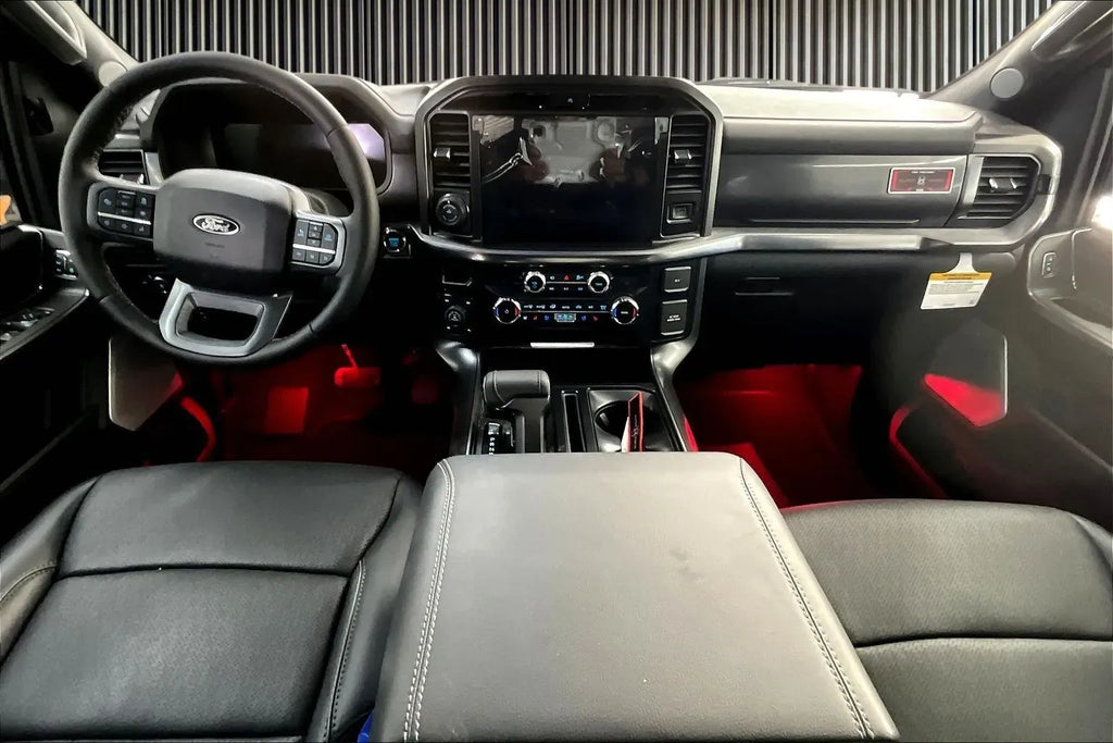 Vehicle Image 9