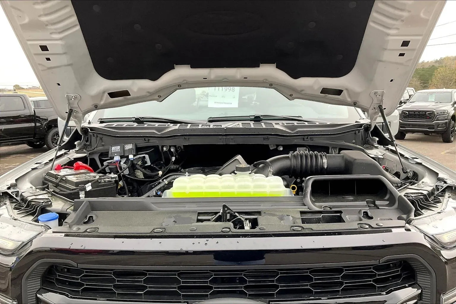 Vehicle Image 10