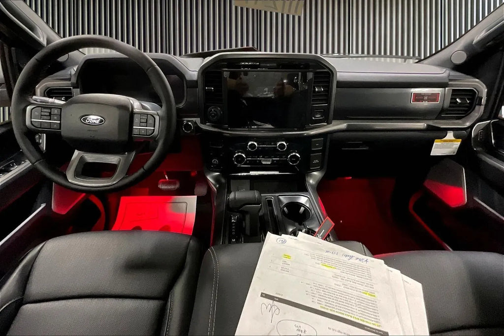 Vehicle Image 9