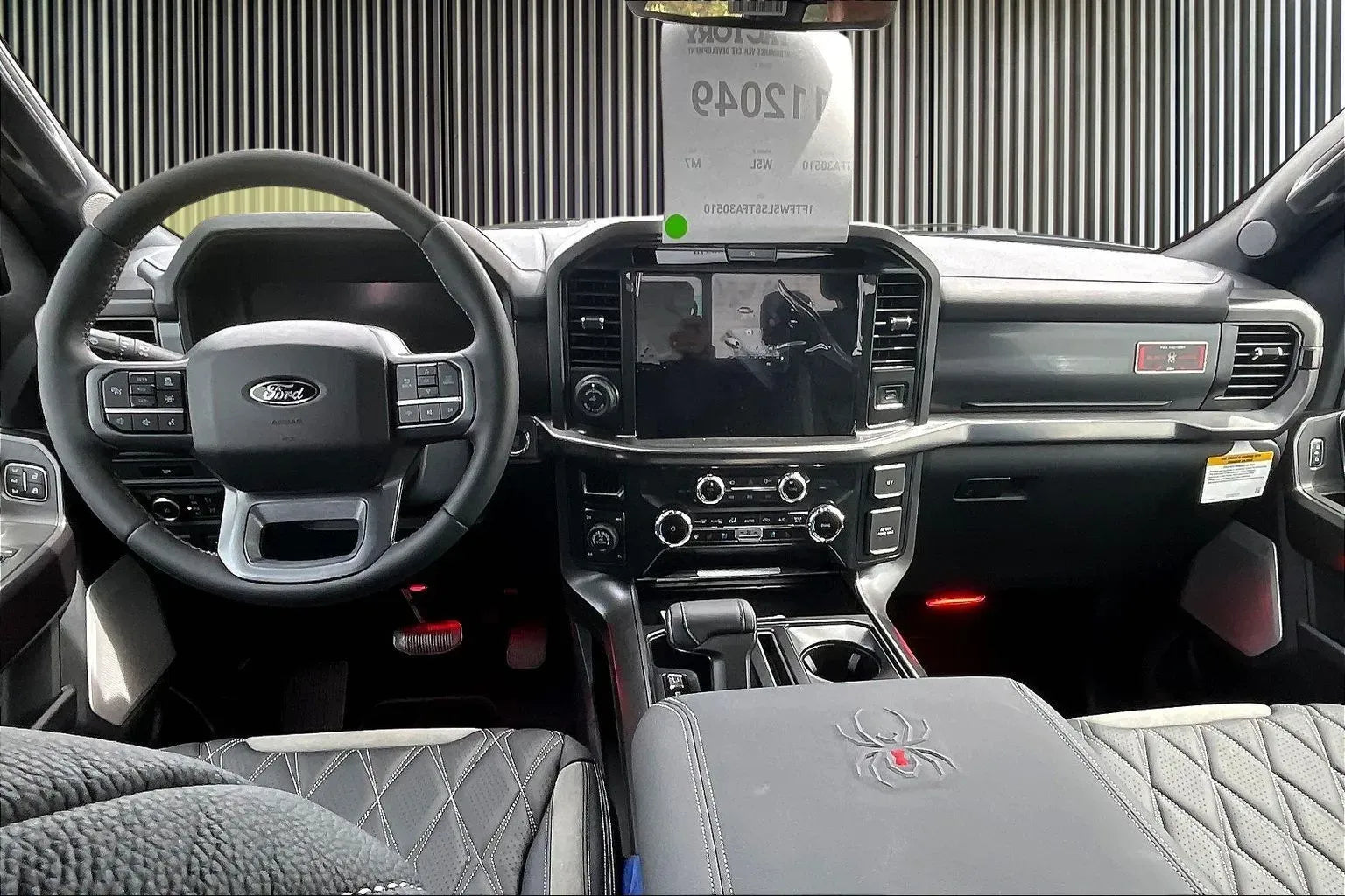 Vehicle Image 9