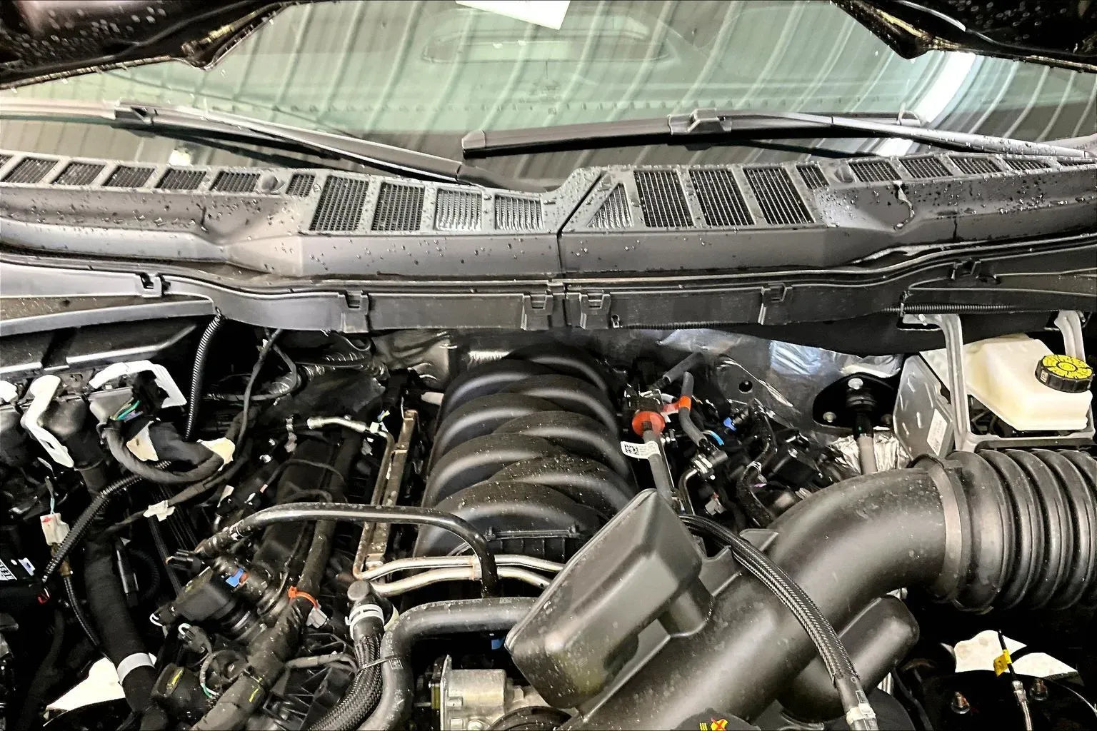 Vehicle Image 10