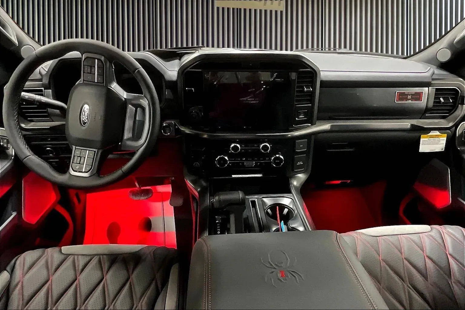 Vehicle Image 9