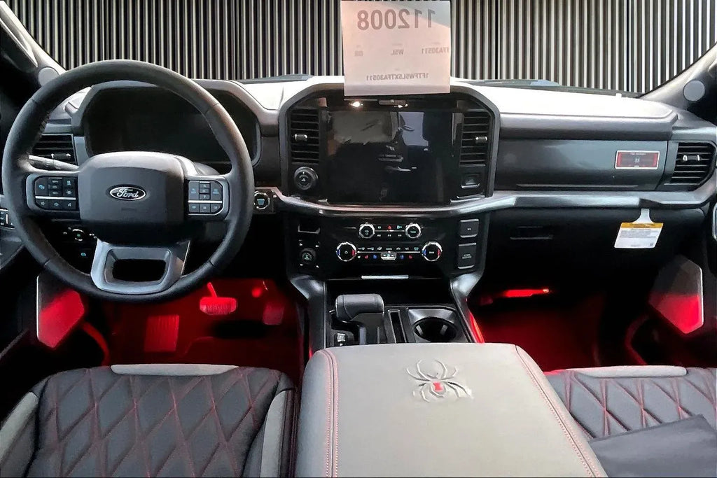 Vehicle Image 9