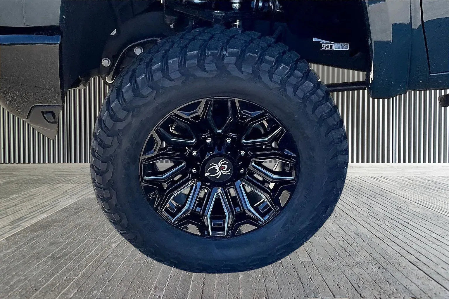 Vehicle Image 6