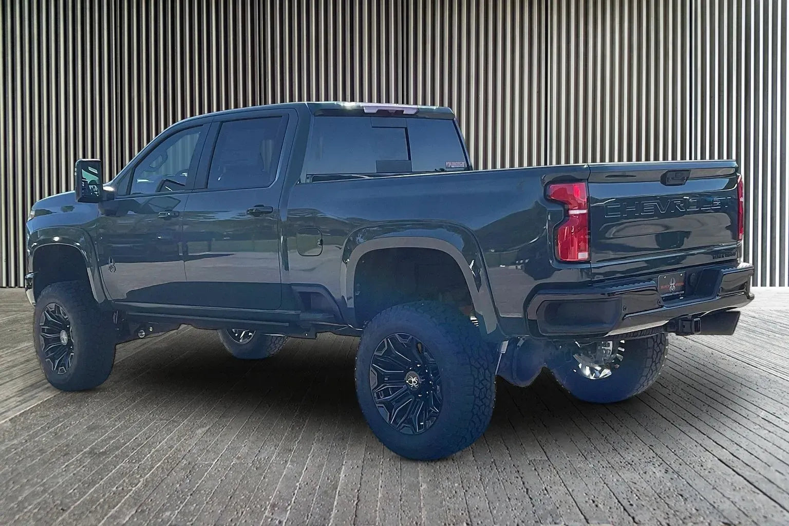 Vehicle Image 4