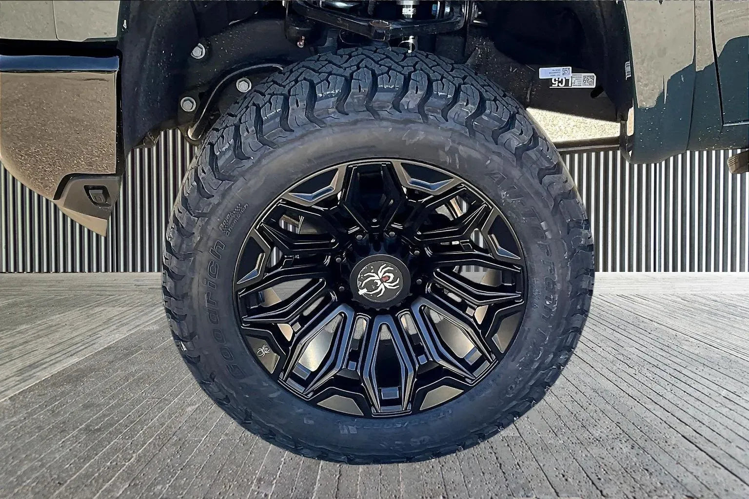 Vehicle Image 6