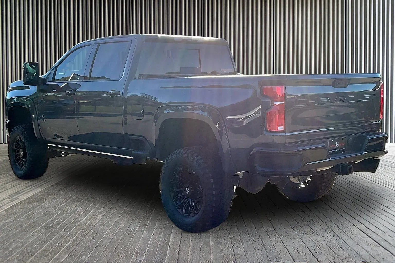 Vehicle Image 4