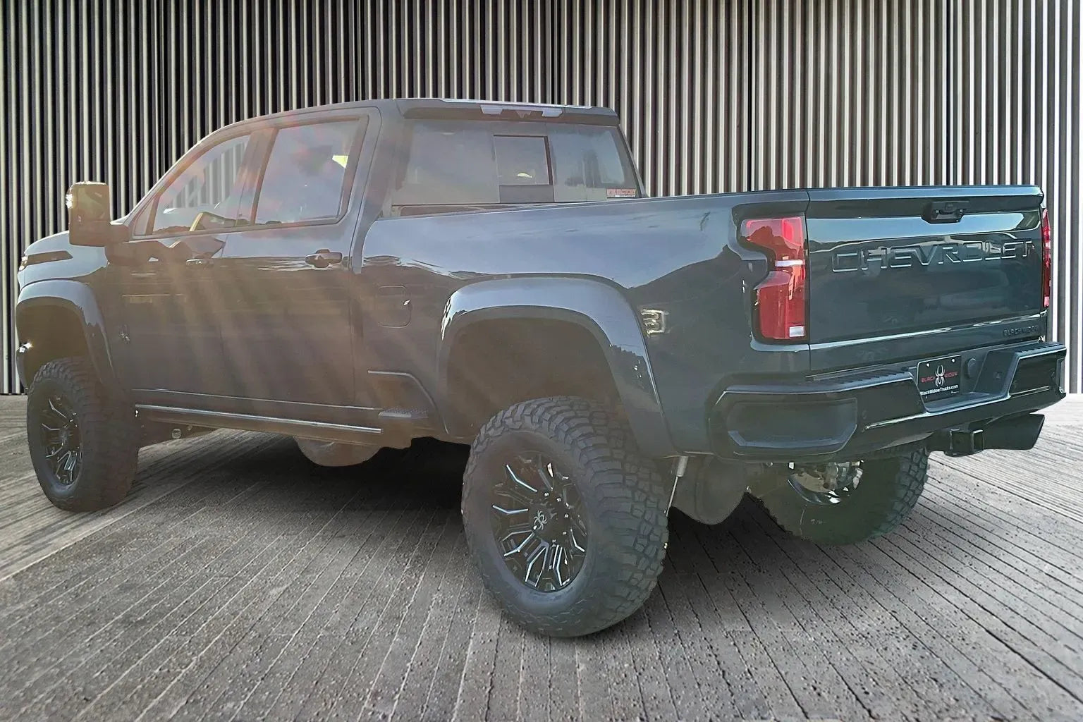 Vehicle Image 4