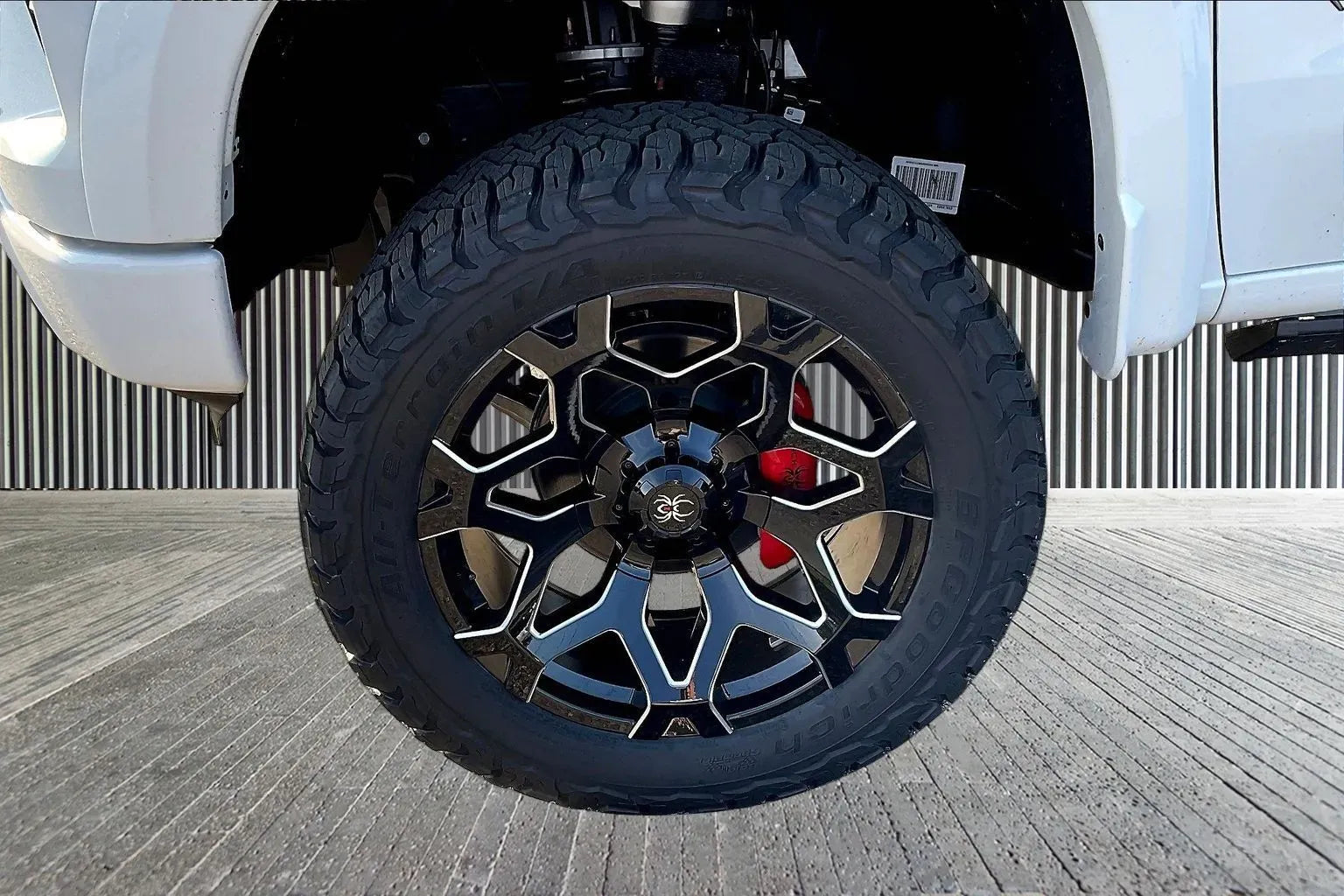 Vehicle Image 6