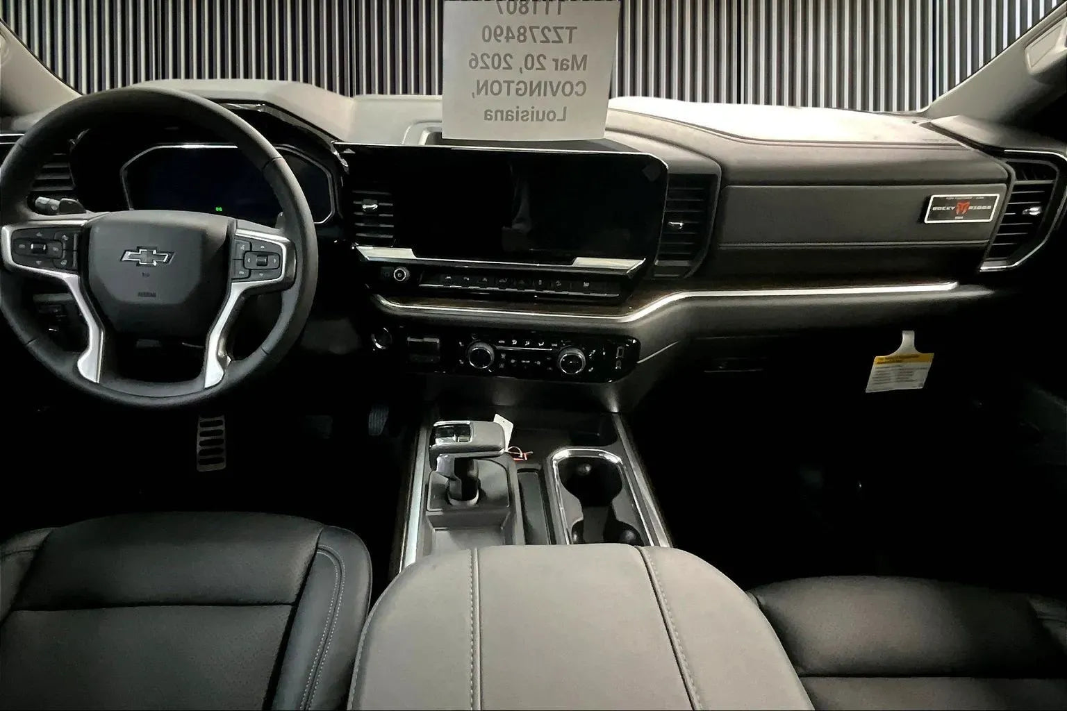 Vehicle Image 9