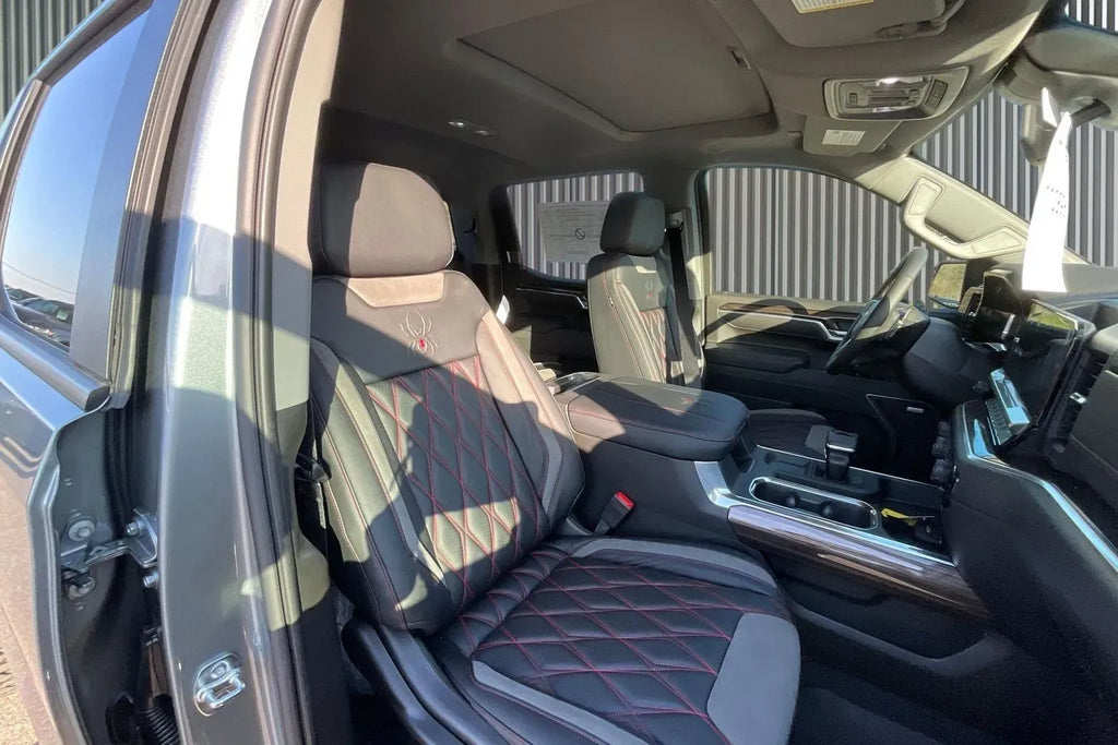 Vehicle Image 8