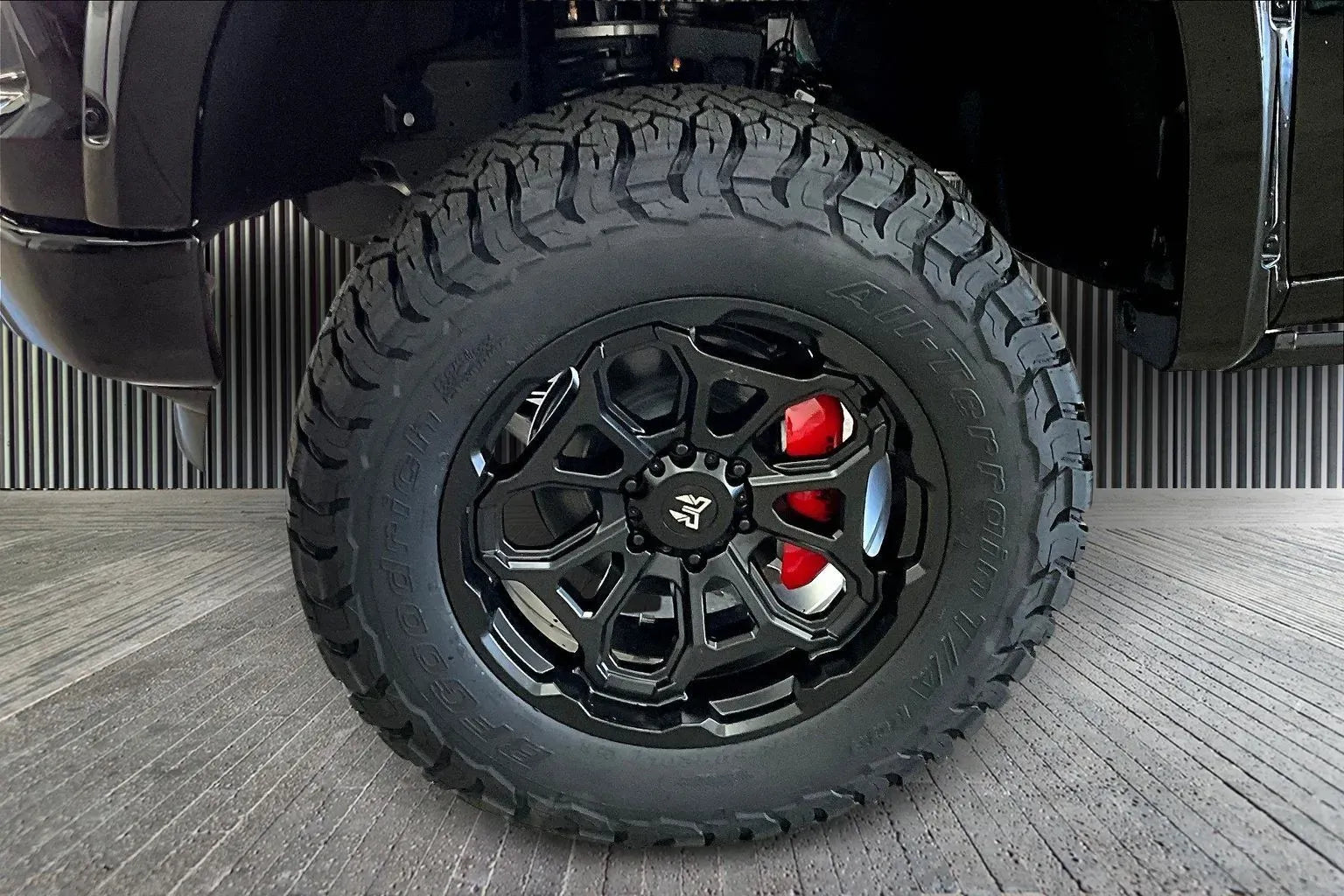 Vehicle Image 6