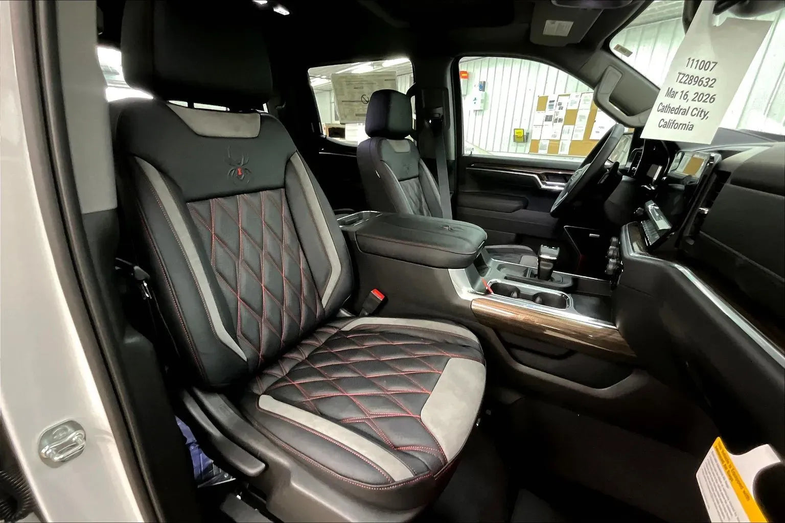 Vehicle Image 8