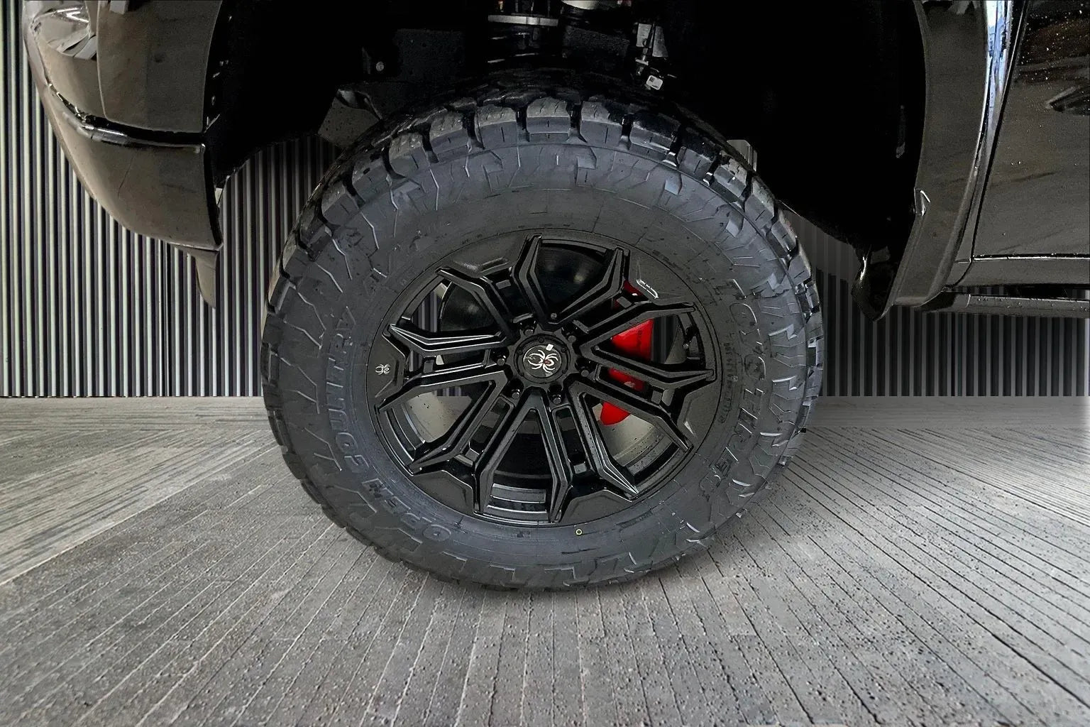 Vehicle Image 6