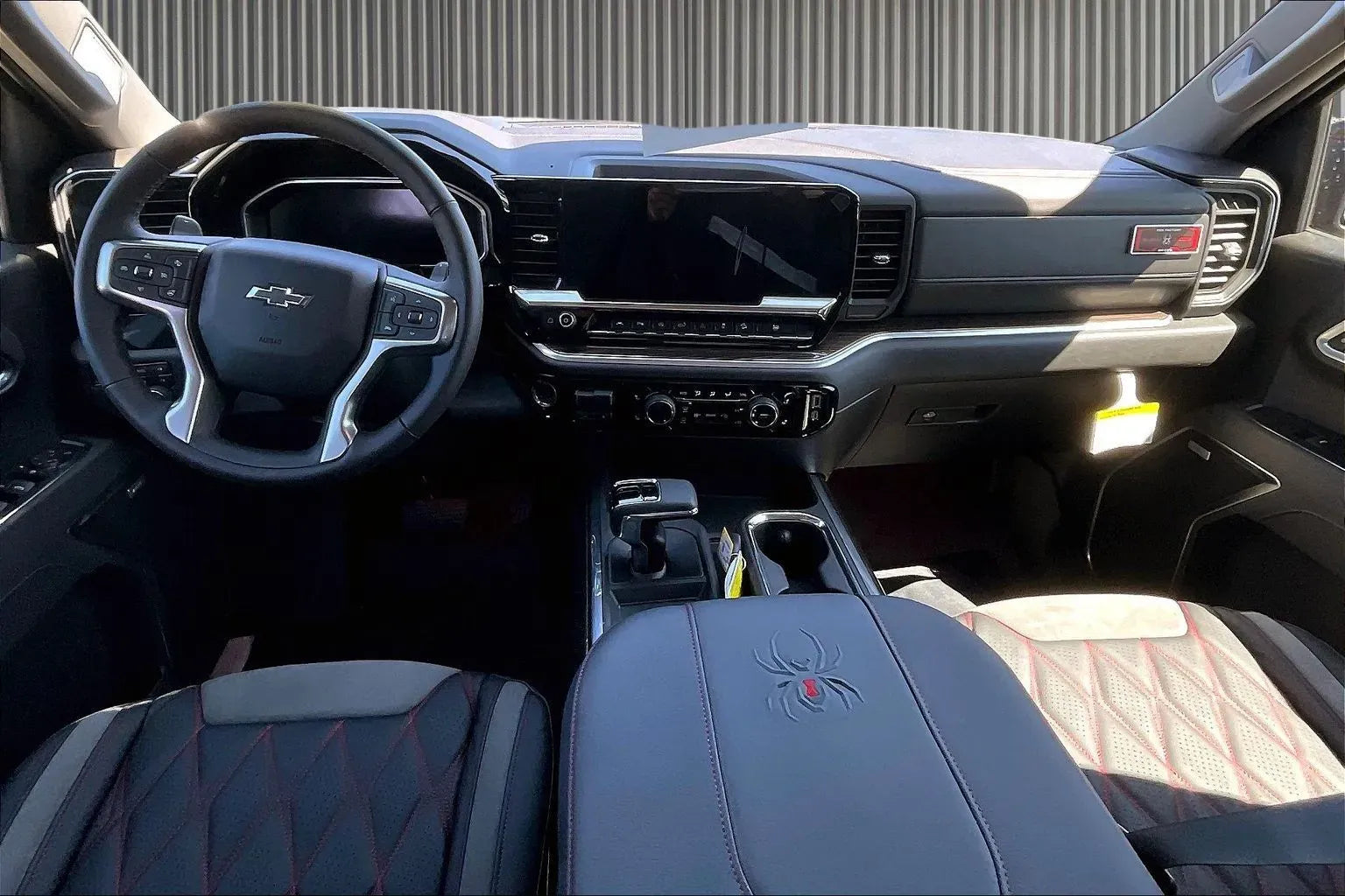 Vehicle Image 9