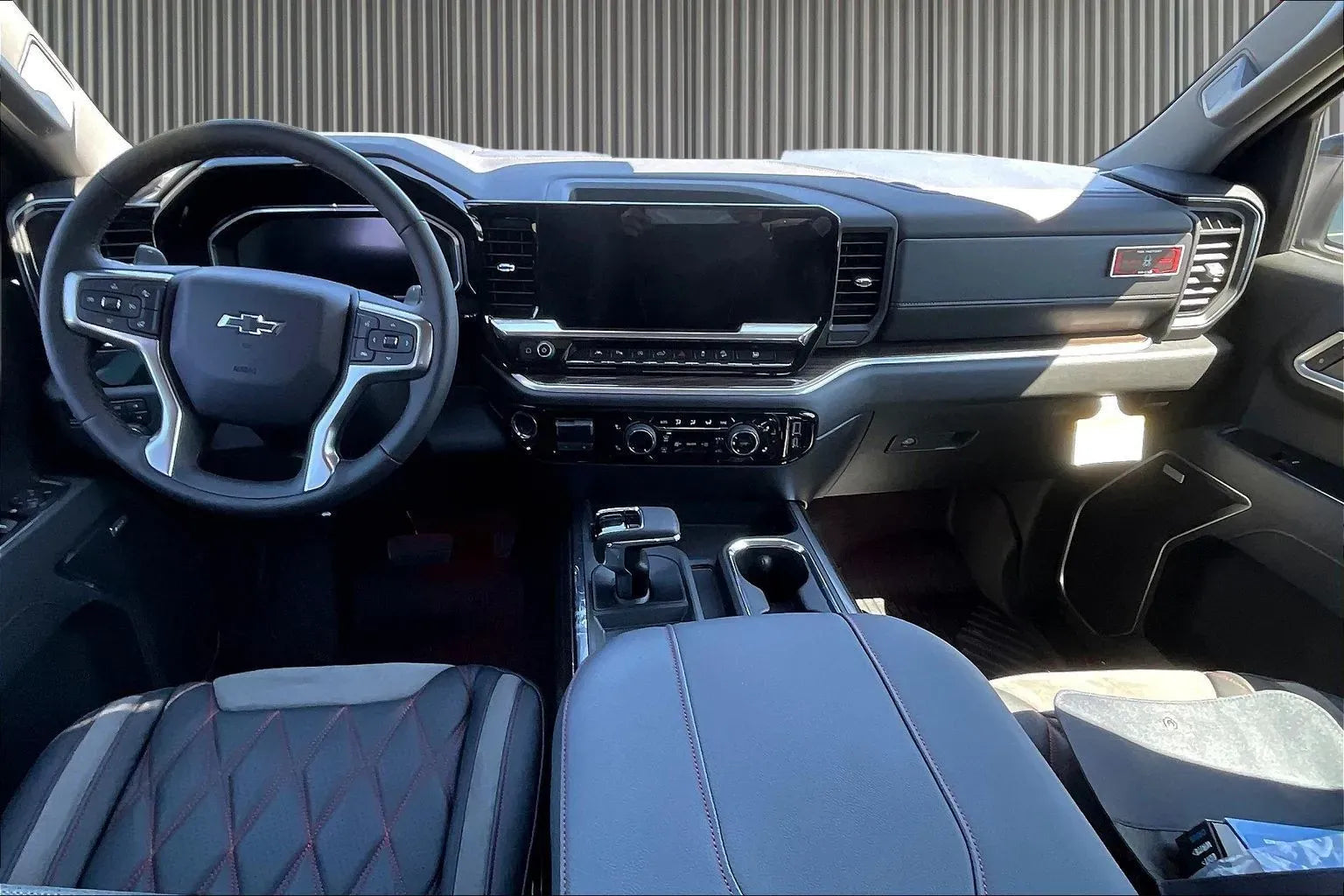 Vehicle Image 9