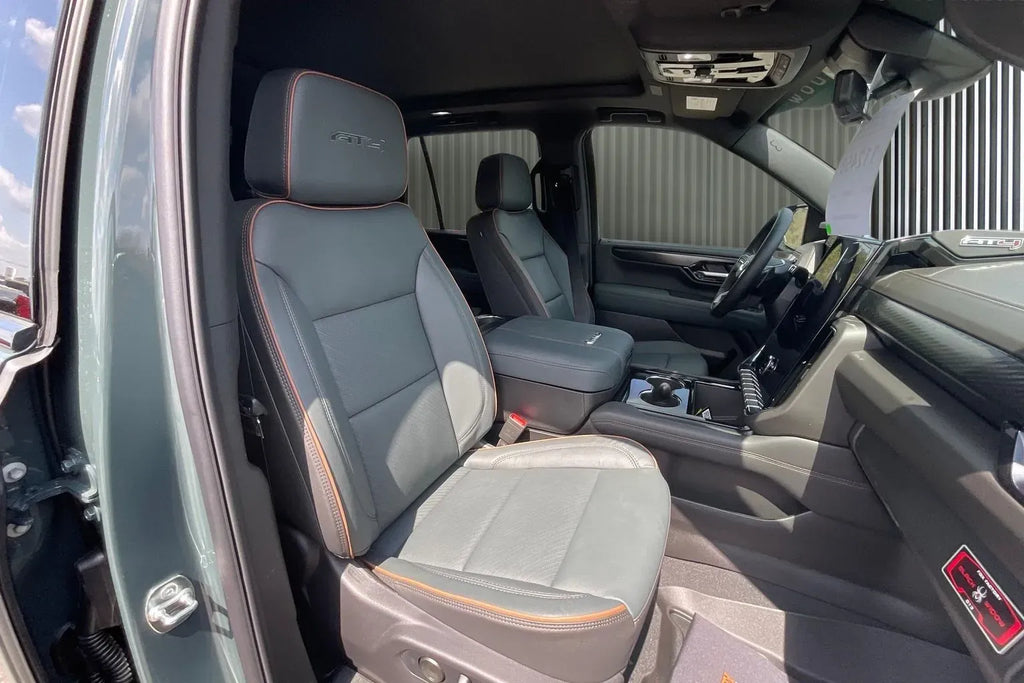 Vehicle Image 8