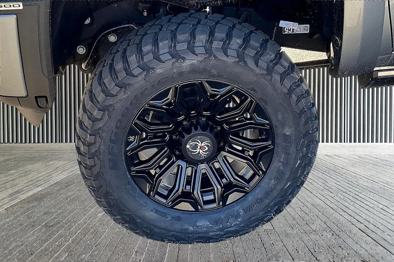 Vehicle Image 6