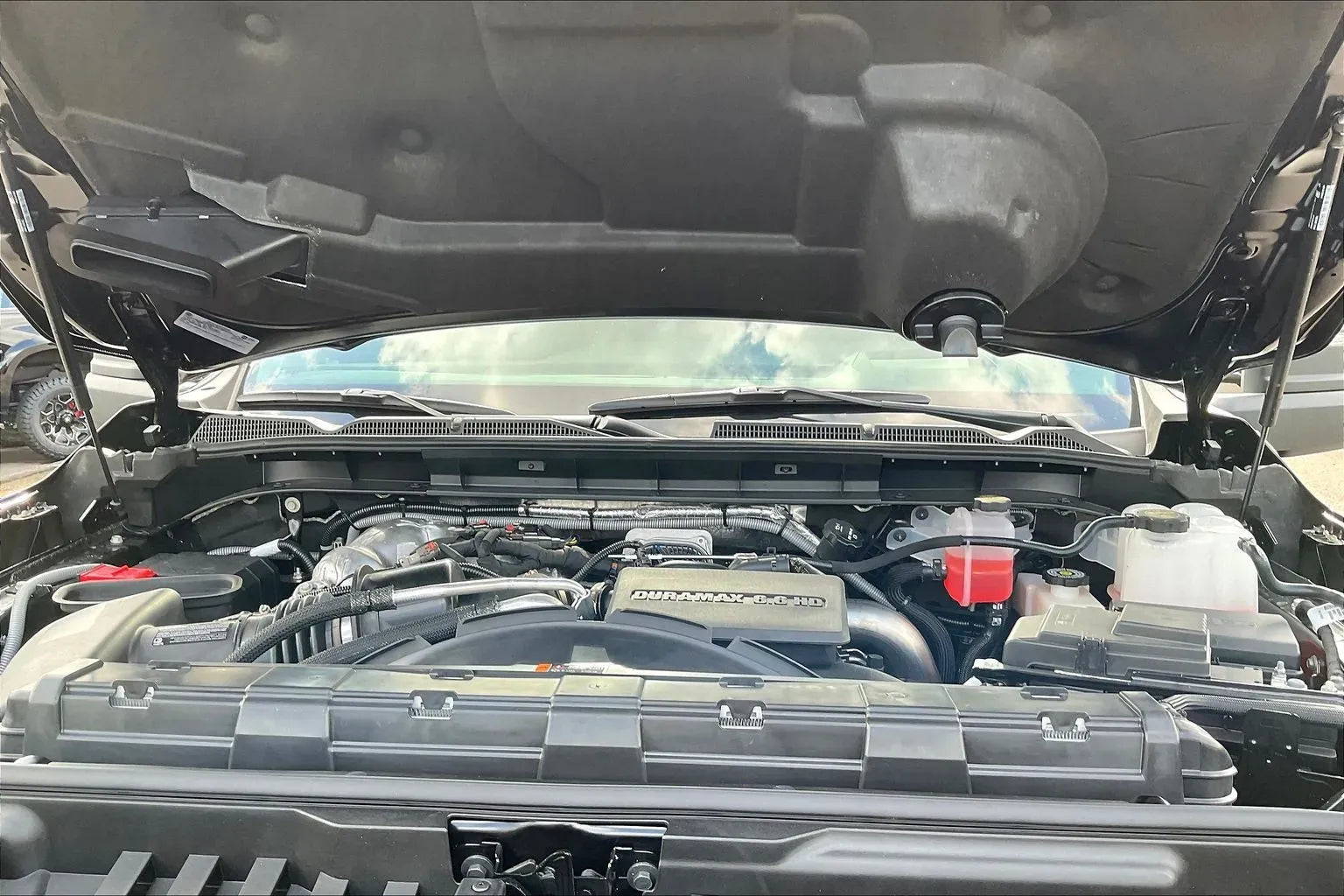 Vehicle Image 10