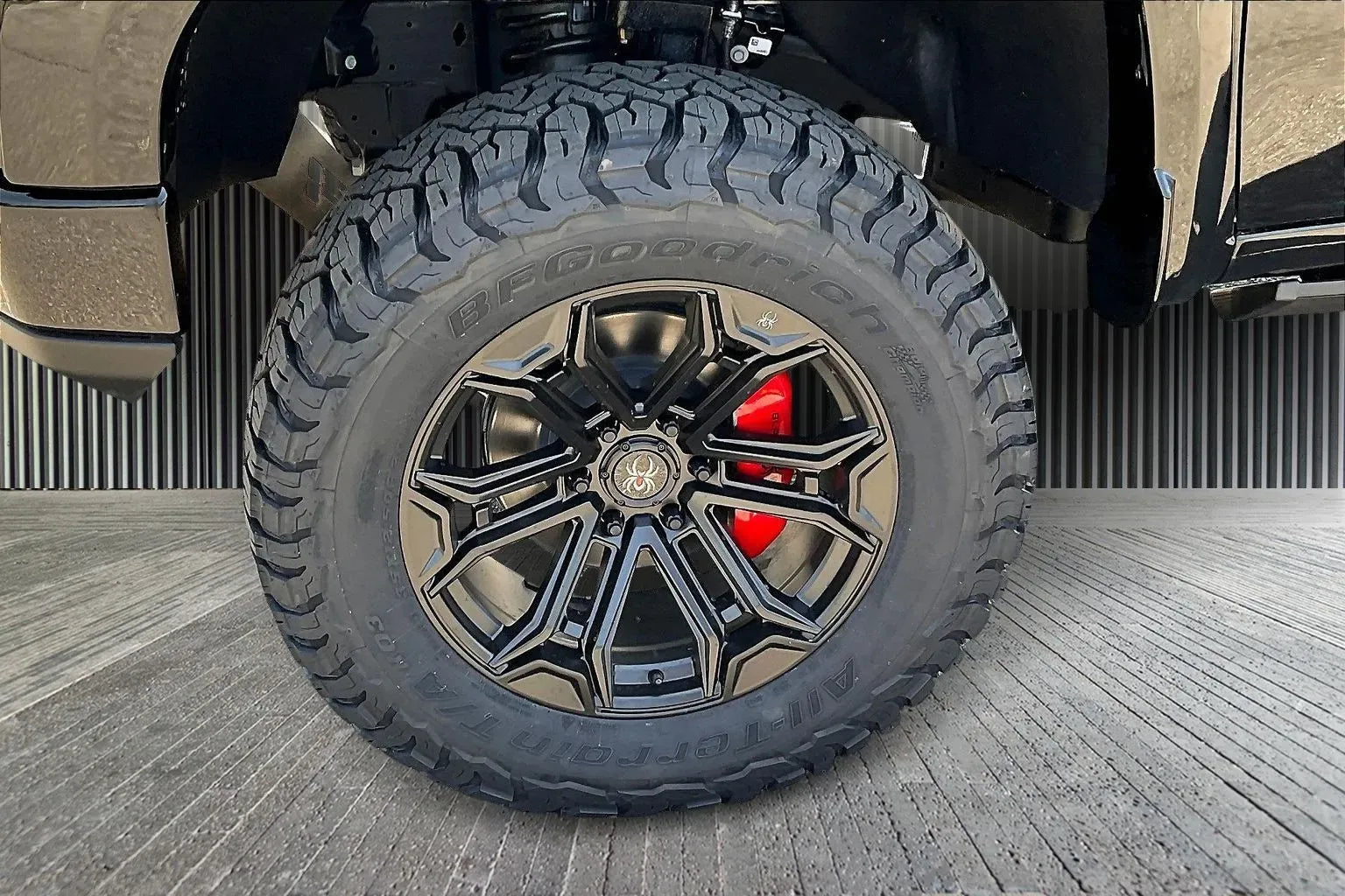 Vehicle Image 6