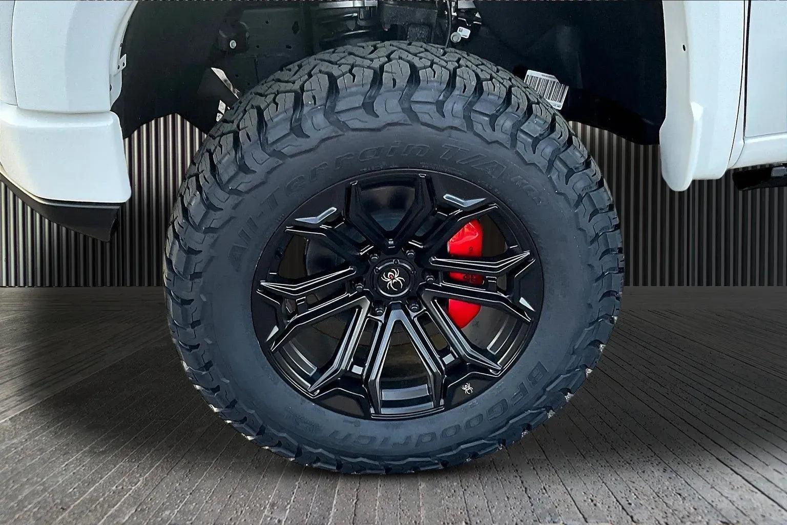 Vehicle Image 6