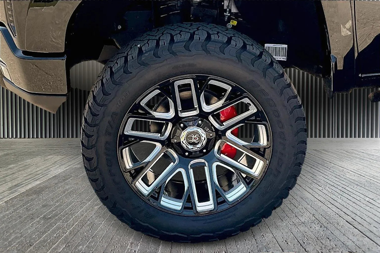Vehicle Image 6
