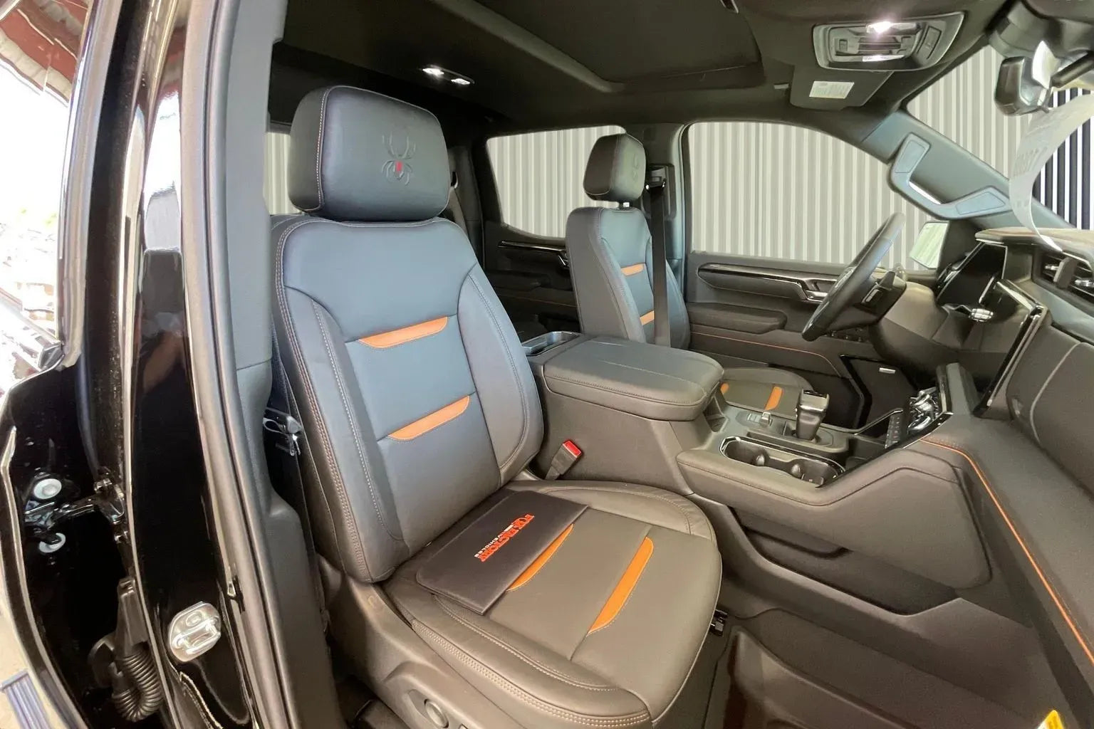 Vehicle Image 8