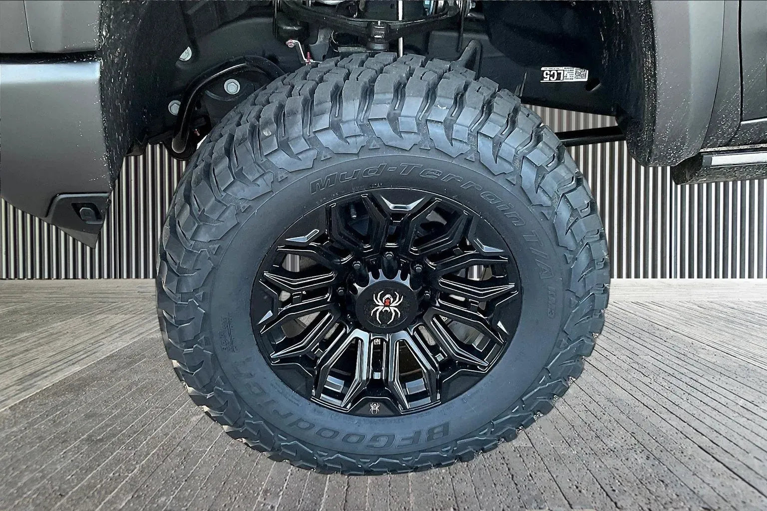 Vehicle Image 6