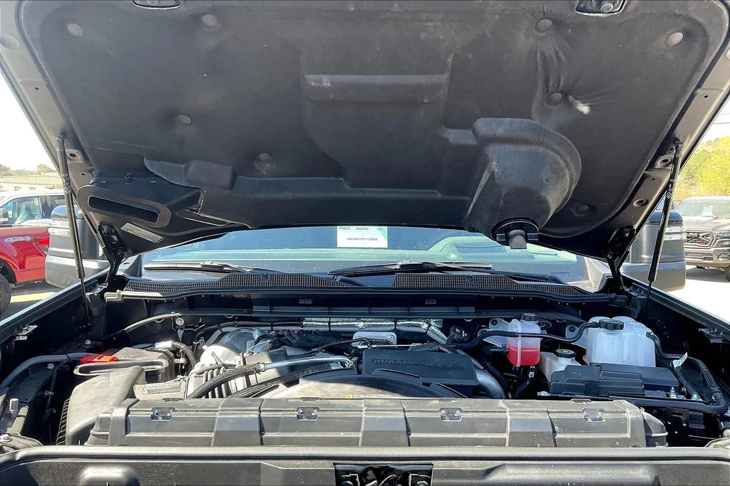 Vehicle Image 10