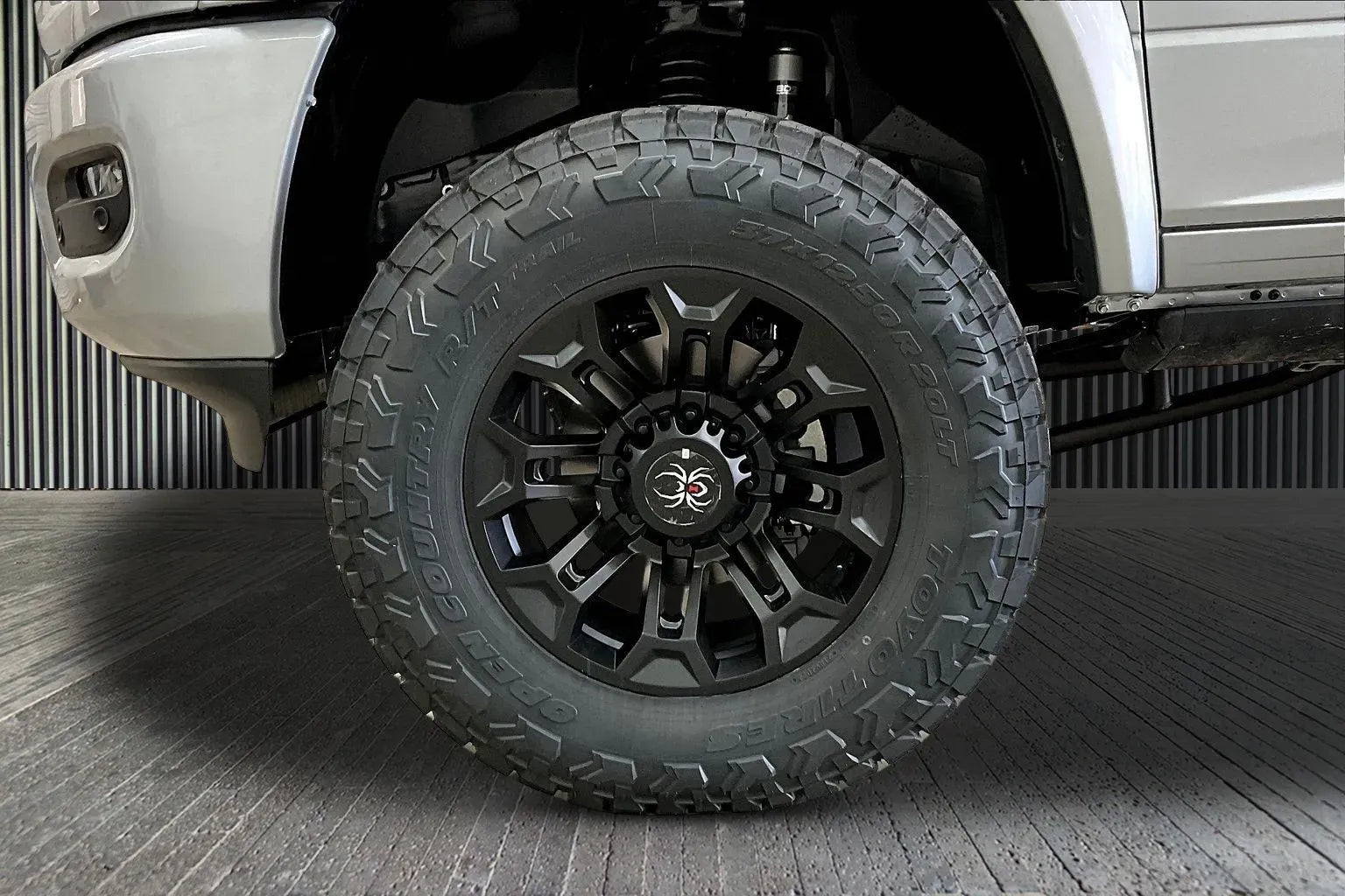 Vehicle Image 6